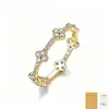 Anel de trevo de quatro folhas em prata de lei S925 totalmente cravejado com moissanite, anel empilhável todo em moissanite, anel fechado para atacado transfronteiriço