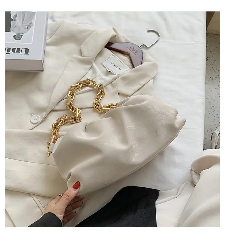 网红小包包女包2020新款腋下包时尚链条羊羔毛包包精致链条云朵包