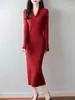 Vestido de Tricô Verde com Gola Pura Lã Inverno 2026 Manga Longa Feminino Cor Sólida Slim Fit Comprimento Médio