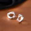 Pendientes de Plata Pura S999 con Textura Envuelta para Niñas, Pendientes de Diseño de Nicho Estilo Lujo Accesible, Pendientes Elegantes de Moda Personalizados