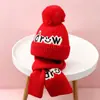 Conjunto de Gorro y Bufanda de Lana Tejida para Niños, Gorro Cálido de Protección para Orejas para Otoño e Invierno con Bordado de Letras para Niños y Niñas, Exclusivamente para Ventas Transfronterizas