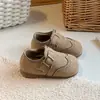 Zapatos Retro Birkenstock para Niños 2026 Otoño Nuevo Estilo Zapatos Individuales para Niñas Suela Suave Antideslizantes Casuales Moda Estilo Bosque Zapatos Pequeños de Cuero