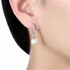 Pendientes plateados de estilo coreano para mujer, pendientes de perlas dulces de estilo japonés y coreano, pendientes cortos sencillos, entrega de una sola pieza