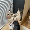 2026 Nuevo Bolso de Mano de Ante y Felpa Otoño Retro para Mujer, Bolso de Hombro Único Transversal de Alta Gama con Sentido de Meilade para el Trabajo