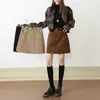 26 Saia Curta Meia Saia de Pelúcia Camurça Retrô Feminina Outono Inverno Versátil com Bolso Cintura Alta Modeladora Linha A Saia Curta Dropshipping