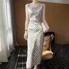 Vestido Midi de Algodão Sem Mangas com Decote em V, Bloco de Cores e Listras, Cintura Alta Emagrecedor - Lançamento Primavera/Verão 2026 para Mulheres