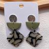 Amazon deseo venta caliente europea y americana nicho alta calidad hechos a mano arcilla polimérica arcilla blanda aretes temperamento joyería de oreja