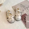 Zapatillas bajas para niñas 2026 primavera-verano nuevos zapatos infantiles, zapatillas Mary Jane para niñas, slip-ons estilo coreano