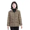 Chaqueta Corta de Algodón y Plumas Otoño/Invierno para Madre de Mediana Edad 2026 Nuevo Estilo Ropa para Mujeres de Mediana Edad y Mayores Chaqueta Pequeña Acolchada de Algodón de Invierno Ropa de Abrigo Cálida