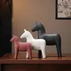 Cavalo de Cerâmica Estilo Medieval para Sala de Estar, Gabinete de TV, Bar de Vinhos, Entrada, Móveis Criativos para Casa, Presente de Inauguração de Casa de Nicho de Alta Qualidade