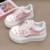 Zapatos de algodón blanco redondos y lindos estilo loli de suela gruesa, cabeza grande 2026 zapatos de lona de suela gruesa para estudiante l mujer, zapatos de plataforma con felpa