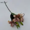 Flor Artificial 3D Lírio de Três Cabeças Filme de Impressão Flor Falsa Decoração de Casamento Buquê Enfeites para Sala de Estar de Casa Adereços para Fotos