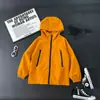 Chaqueta con capucha cortavientos para niños Estilo Primavera y Otoño Ligera para Exteriores Tres Colores Disponibles 2817