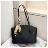 Bolso de Hombro Versátil Casual Simple de Color Sólido de Moda Bolso Tote Gran Capacidad para Viajar Bolso de Axila Bolso de Moda para Mujer