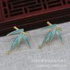 Yiwu Cor Preservada Ouro Cobre Banhado a Ouro DIY Ponto Esmeralda Pendente Ouro Esmalte Cor Azul Queimado Folha de Bambu Furo Único Brincos Agulha de Orelha B3201