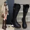 Novas botas femininas de sola grossa para o outono de 2026, emagrecedoras, de cano alto até o joelho, tamanho pequeno, botas Martin