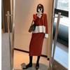 Suéter rojo de dos piezas para mujer, combinación de colores, otoño e invierno, nuevo traje de punto para mujer, suéter de estilo holgazán, falda, ropa exterior adelgazante