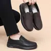 Zapatos de Tela Nuevos y Viejos de Pekín para Hombre Otoño 2026, Zapatos Casuales tipo Papá, Suela Suave Antideslizante, Piel Sintética, Zapatos de Trabajo para Personas de Mediana Edad y Mayores