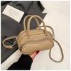 Moda Super Popular Bolsa Pequena Feminina 2025 Nova Bolsa Transversal Versátil de Alta Qualidade Bolsa Pequena Portátil Exquisita Bolsa Travesseiro