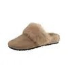 Chinelos Peludos Outono/Inverno 2026, Chinelos Planos Fechados Simples e Confortáveis para Mulheres, para Uso Externo e Doméstico, com Sola Macia, Algodão Não Peludo