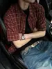 Camisa a Cuadros de Manga Corta Estilo Retro Americano Relajado Old Money para Hombres y Mujeres, Camisa Casual Holgada de Bolsillo de Alta Gama para Verano