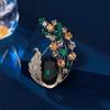 Europeu e americano novo broche de cristal retrô luxo feminino elegante alfinete temperamento francês pena corsage acessórios terno