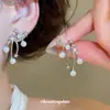 Río de Estrellas Fragmentadas~Aretes de Perlas Estelares Tachonados de Diamantes, Aretes de Estilo Francés Elegante y Dulce, Aretes de Lujo Ligero y de Alta Gama para Mujer
