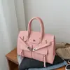 2026 Nova Tendência Simples Moda Bolsa de Ombro Único Feminina Grande Capacidade Manual Transversal Versátil para o Dia a Dia Bolsa Tote