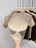 Camiseta básica de manga corta con cuello alto medio de color sólido para mujer Primavera y Verano 2024 Nuevo estilo coreano Casual Look adelgazante Versátil top corto