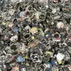 Mercancía de Luo Xiaohei Versión Q Piezas Acrílicas de 1 cm Accesorios de Vidriado Fluido Hechos a Mano DIY Adorno de Escritorio Agita-Agita En Stock