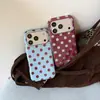 Design de poá vermelho cereja, adequado para iPhone 18 Pro Max, 17 Pro Max, 16 Pro Max e 15 Pro