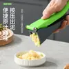 Prensa de Ajo, Machacador de Ajo Casero, Pinza para Ajo, Picadora Manual Multifuncional de Acero Inoxidable para Ajo, Triturador de Ajo, Pelador de Ajo