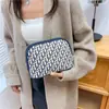 Bolsa de Cosméticos Retro Europea y Americana de Moda, Gran Capacidad, Bolso de Mano Estampado, Portátil para Viajes, Bolsa de Almacenamiento para Artículos de Tocador de Hotel para Mujeres