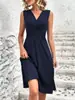 Vestido de Mujer de Longitud Media sin Mangas con Pliegues Cruzados en la Cintura y Cuello en V de Color Sólido, Nuevo Estilo Transfronterizo Europeo y Americano 2025