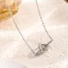 Joyería de Cadena para Clavícula Chapada en Oro de 18 Quilates que No se Desvanece, Collar con Colgante de Corazón Anudado Versátil de Nicho para Mujeres, Acero de Titanio de Gama Alta