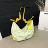 Bolsa con Cordón de Flores para Mujer, Tela de Nailon Ligera, Gran Capacidad, Bolso de Hombro Único/Debajo del Brazo, Aspecto de Alta Gama 2025, Bolso Casual Plegado