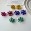 Brincos de Botão com Cluster de Hortênsias Color-blocking, Feitos à Mão com Contas e Cristais, Ear Cuff para Orelhas Não Perfuradas, Para o Dia a Dia, Trabalho, Encontros, Estilo Artístico