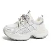 Zapatos Gruesos Tipo Papá para Mujer 2026 Nuevo Verano Versátiles de Malla Transpirables Deportivos Casuales Zapatos Feos Lindos de Cabeza Grande Forrest Gump
