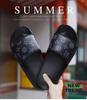 Sandálias Masculinas de Couro Genuíno Sandália Confortável para Homem Chinelos de Casa Sapatos de Verão para Homem Venda Chinelo Masculino Genuíno Chinelo de Dedo