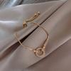 Pulseira Geométrica Irregular de Pérolas Estilo Francês, Pulseira Minimalista da Moda Personalizada, Joia Versátil de Luxo Leve de Alta Qualidade para Mulheres