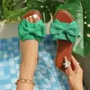 Sandalias nuevas de verano de color liso con lazo, parte superior de tela, adorno de cadena metálica, suela suave, cómodas y casuales, para mujer, comercio exterior