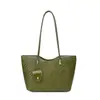 Bolso de mano de alta gama transfronterizo, nuevo bolso tote de moda con patrón tejido, bolso de hombro tote súper popular de gran capacidad
