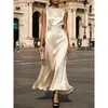 Vestido retro francés de lunares de alta gama hecho a medida 2026, elegante y adelgazante, sin mangas, de longitud media