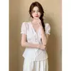 Camisa Corta de Encaje Hueco con Cuello en V y Mangas Abullonadas para Mujer Verano Diseño Francés Burgués Sentido de la Moda Cintura Ceñida Adelgazante Top Corto