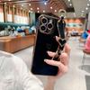 Pulseira de pulso oca galvanizada com amor para iPhone15promax Apple 16/11/14 capa protetora macia