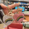 Llavero de Corazón Arcoíris con Diamantes Completos de Amazon Colgante de Bolsillo con Forma de Corazón Incrustado de Diamantes Moda Llavero para Llaves de Coche Pequeño Adorno