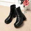 Botas de Cano Médio com Salto Grosso Estilo Retrô Lançamento Outono e Inverno Veludo Quente Franzidas Botas de Salto Alto Versáteis Femininas