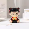 A Criança Má do Mar Figura que Acena Desenho Animado Anime Figura Periférica Decoração de Gato da Sorte Montado no Carro Gato da Sorte Movido a Energia Solar