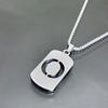 Nuevo producto superventas 26 letras inglesas huecas de acero de titanio que no se decoloran accesorios de joyería collar sensación de alta gama cadena para suéter de otoño e invierno