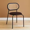 Cadeira de Jantar de Rattan Nórdico para Uso Doméstico, Estilo Ins de Luxo Leve, Inspirada em Vintage, Famosa na Internet para Casa, Restaurante, Cadeira Retro com Encosto Trançado de Plástico